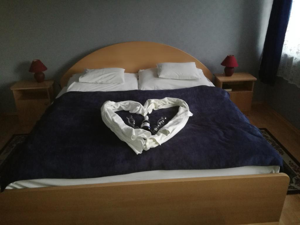 Hotel Arany Trofea Eger Exterior foto