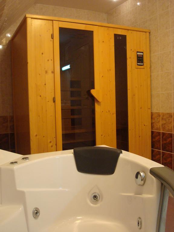 Hotel Arany Trofea Eger Exterior foto